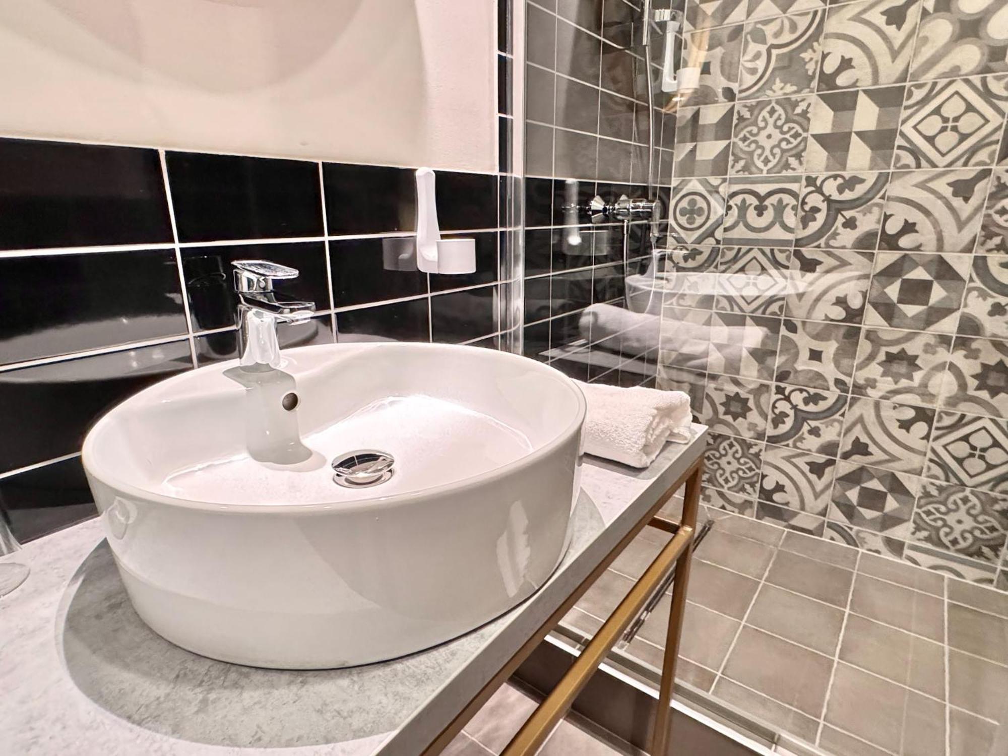 Bazaar Boutique Residence Boedapest Buitenkant foto